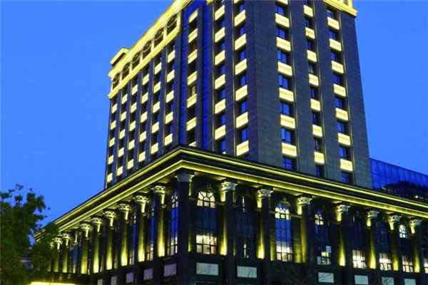 《新开元大酒店加盟费》