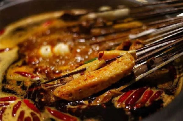 《香萌串串香加盟费》