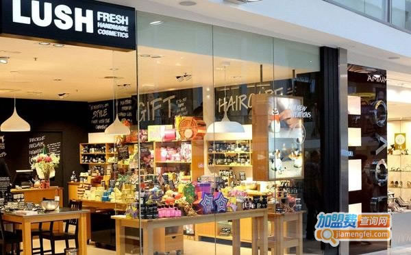 《学生礼品店加盟费》