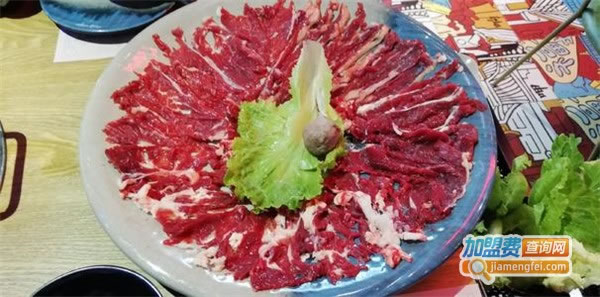 《响呷新派牛肉火锅加盟费》