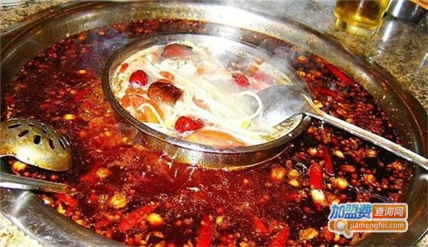 《小鱼小火锅加盟费》