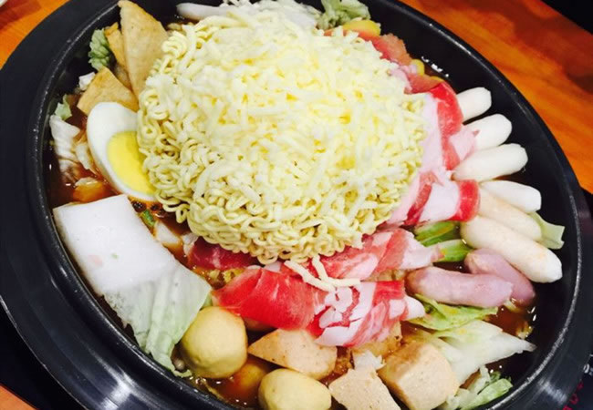 《新芝客韩国年糕火锅加盟费》