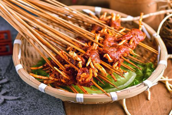 《袁串串香加盟费》