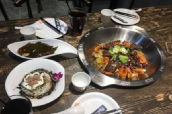 《鸭船长主题餐厅加盟费》
