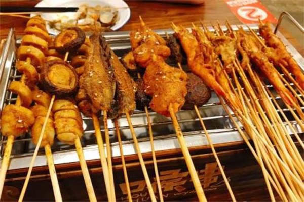 《研串烧烤加盟费》