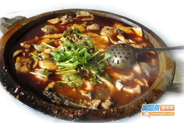 《壹手好鱼石锅鱼加盟费》