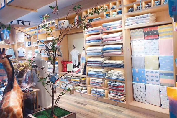 《雅赞婴儿用品加盟费》