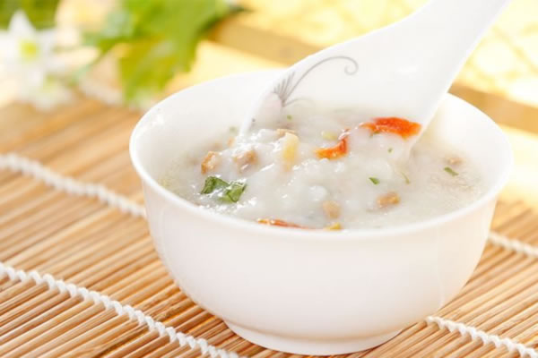《早餐粥店加盟费》