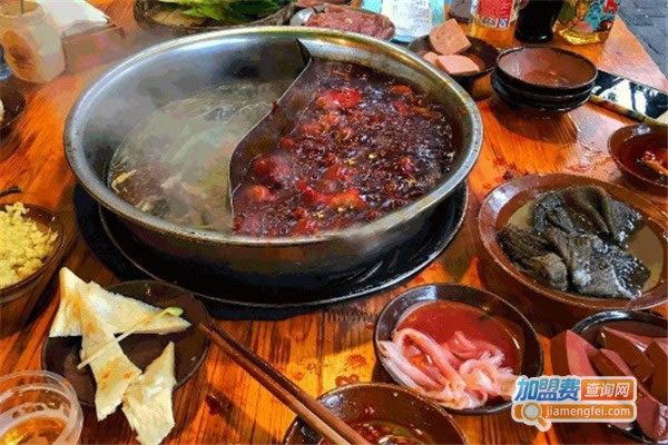 《重庆老街火锅加盟费》