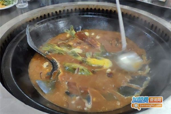 《灶台鱼溢锅加盟费》