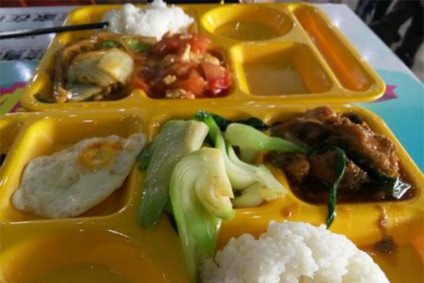 《真滋味快餐加盟费》